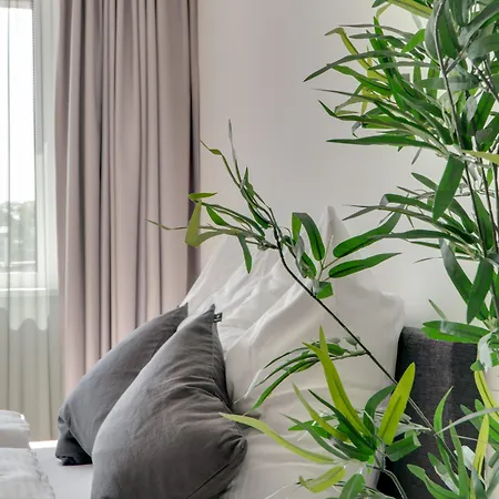 Limehome Wilhelminenstraße Aparthotel 4*