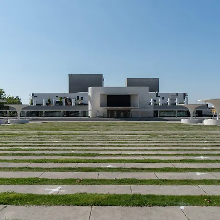 Limehome Wilhelminenstrasse - Digital Access アパートホテル 4*